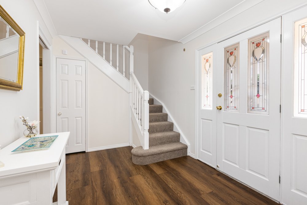 13 Lord Howe Drive ASHTONFIELD 18