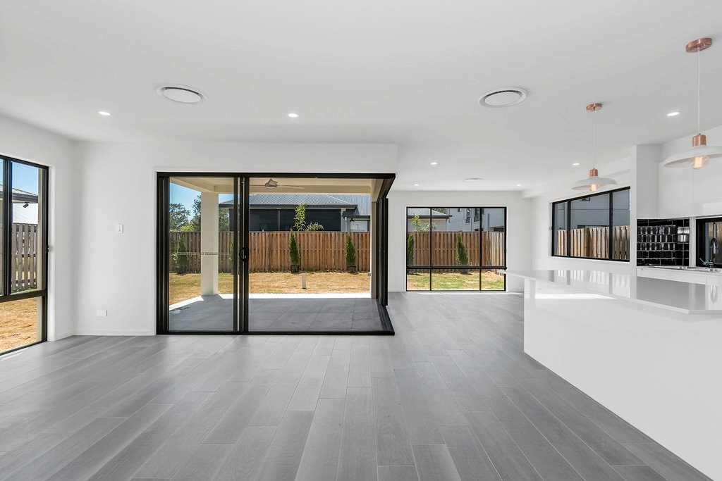 13 Lovat Street HELENSVALE 3
