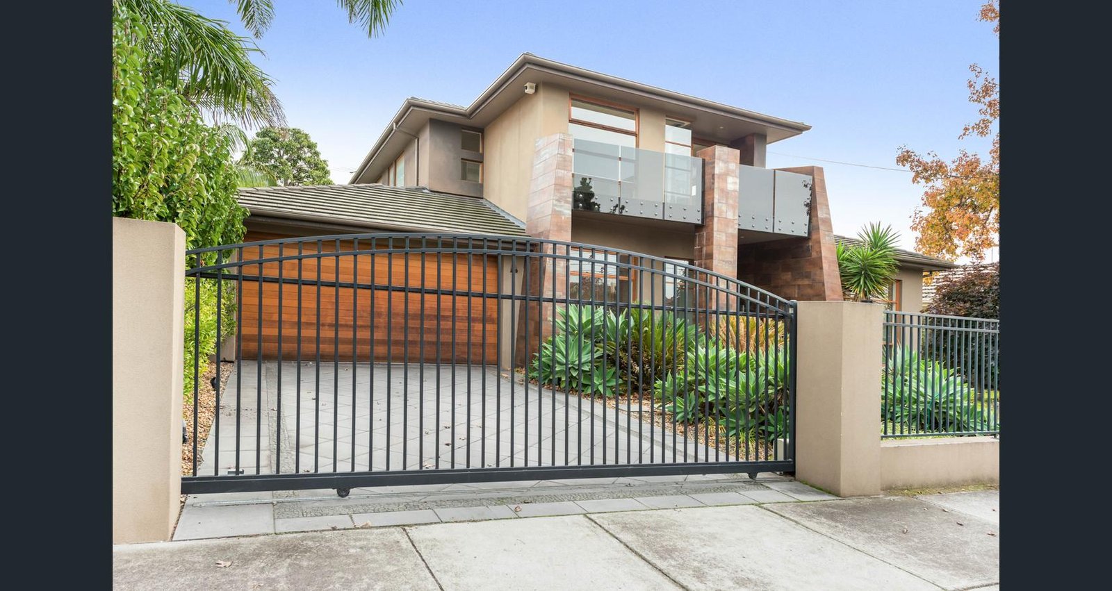 Gallery: 13 Lysander Street