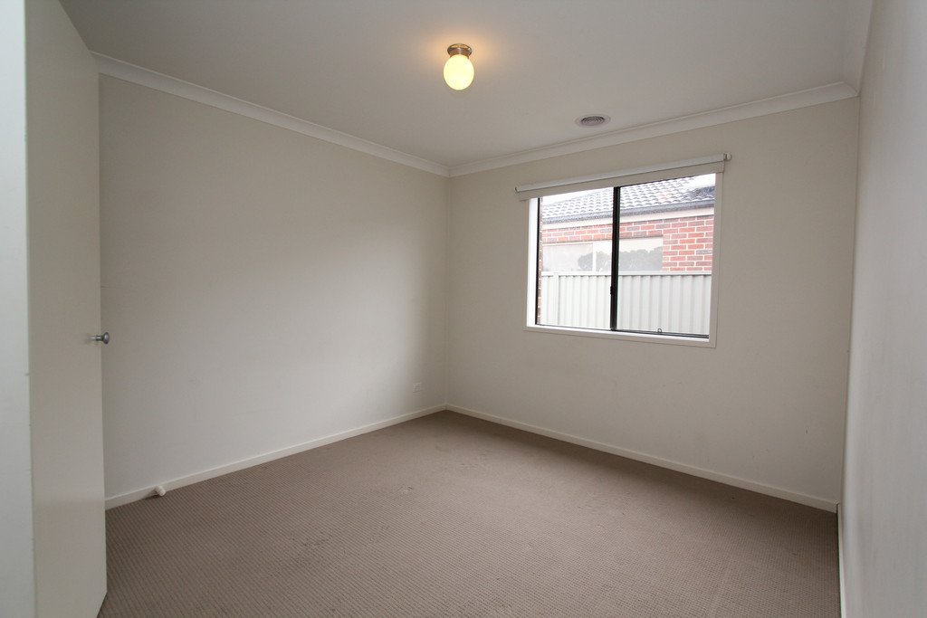 13 Macquarie Close DELACOMBE 8