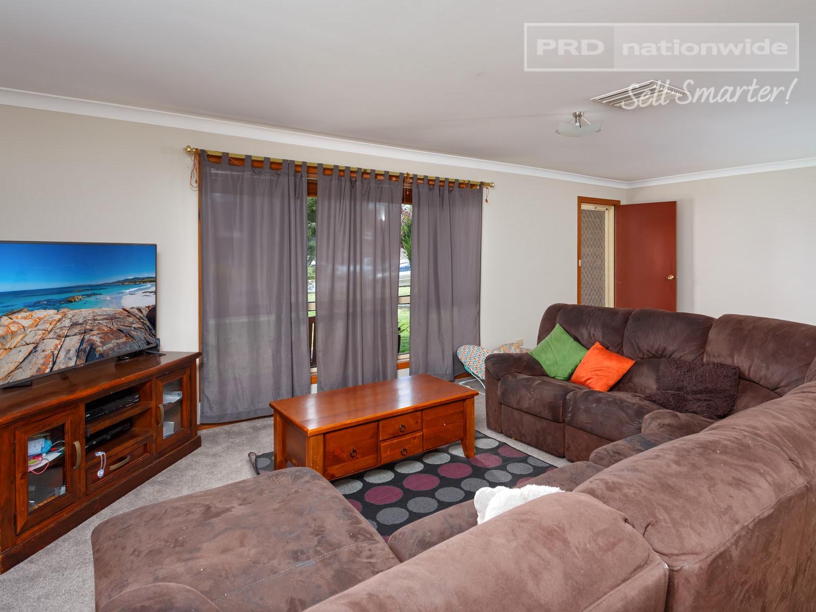 13 Magnolia Parade LAKE ALBERT 2