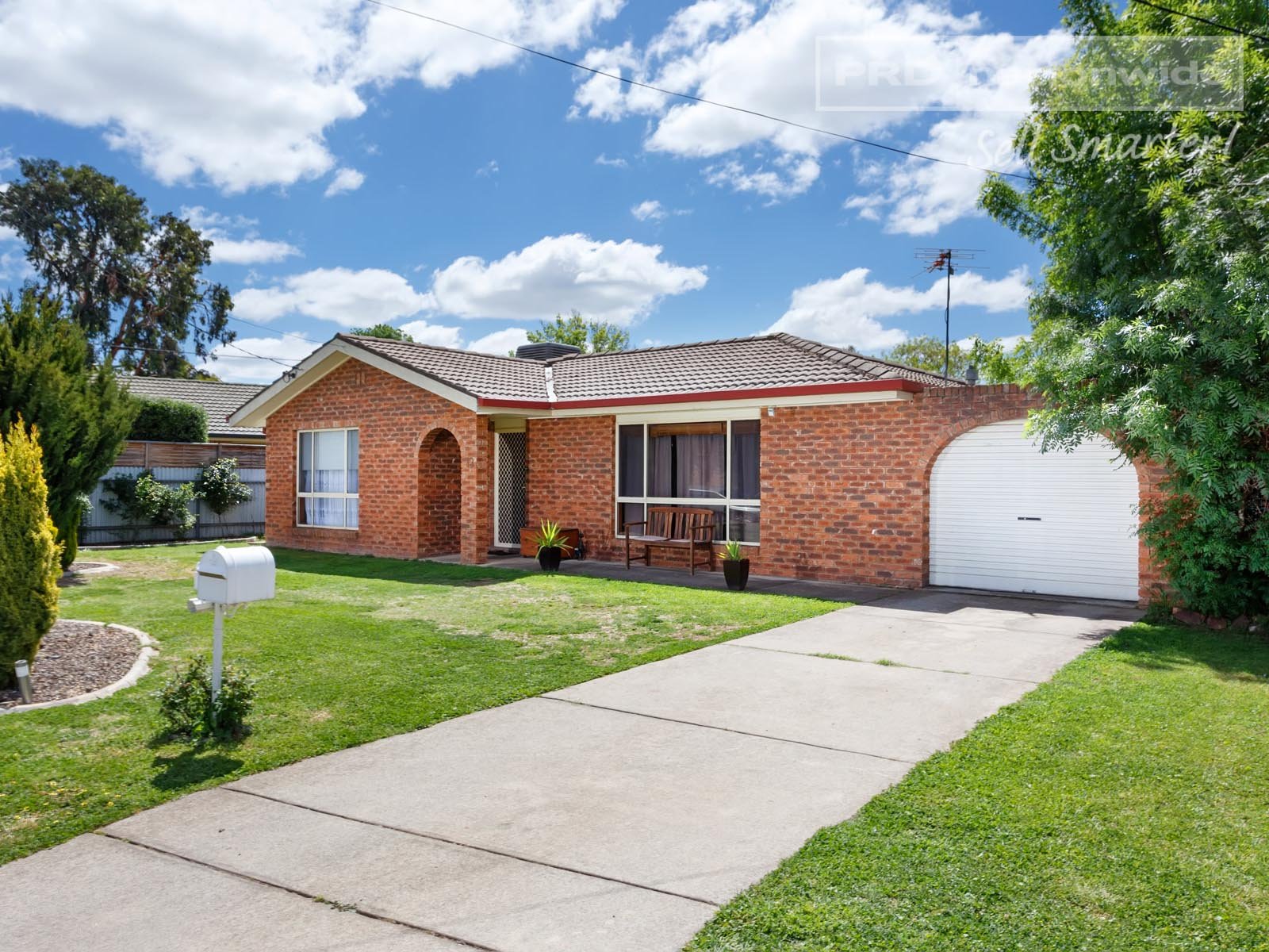 13 Magnolia Parade LAKE ALBERT 5