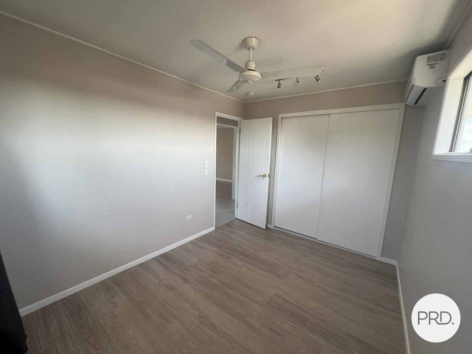 13 Marina Avenue BOYNE ISLAND 6