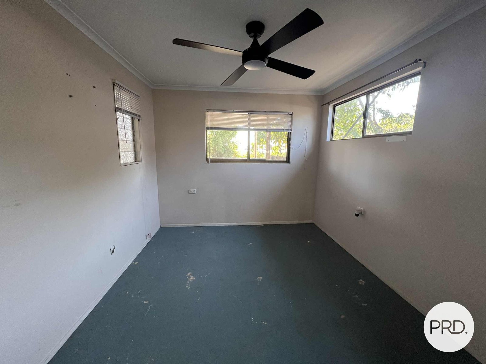 13 Marina Avenue BOYNE ISLAND 11