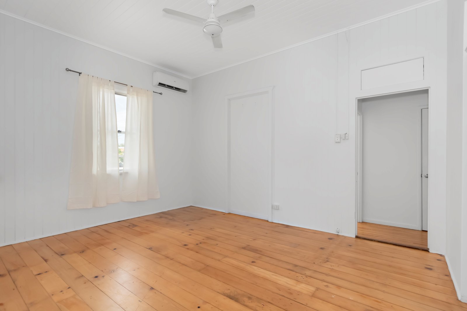 13 Mattocks Road BURLEIGH WATERS 6