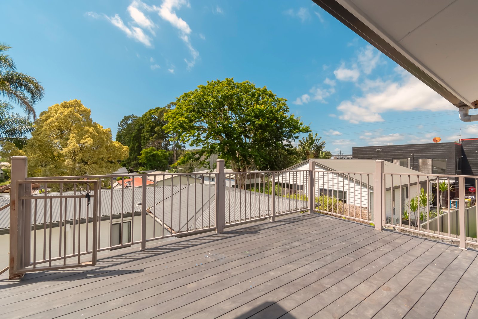 13 Mattocks Road BURLEIGH WATERS 9