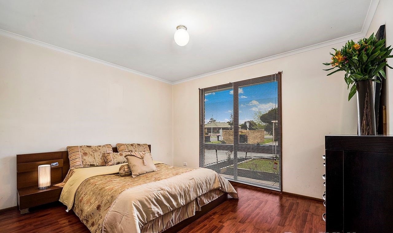 Gallery: 1/3 Mcintosh Court