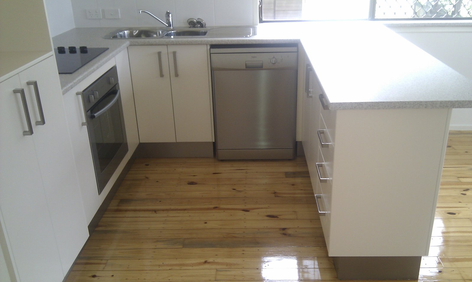 13 Meadfoot Road VIRGINIA 3