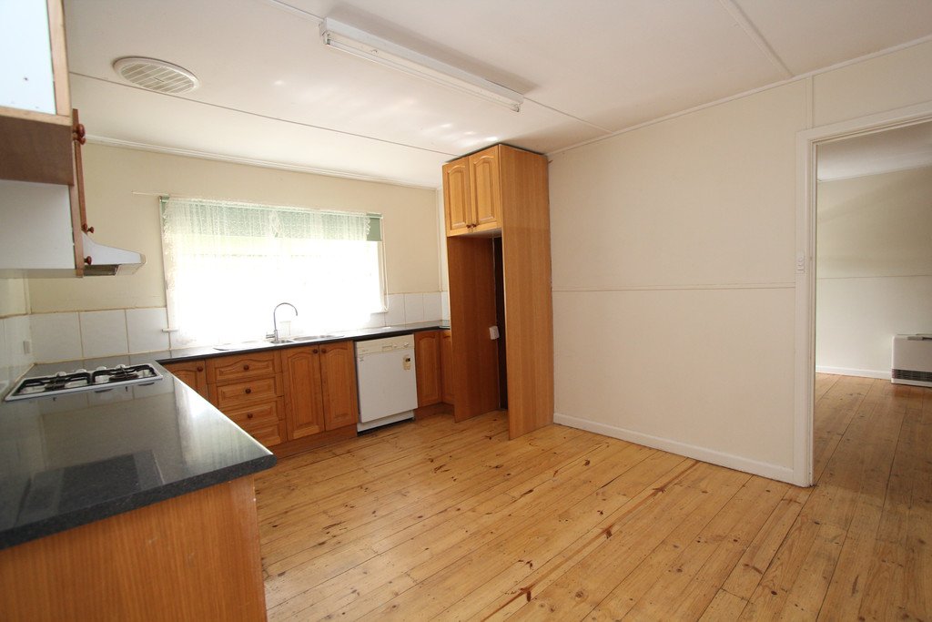 13 Melbourne Road BROWN HILL 2
