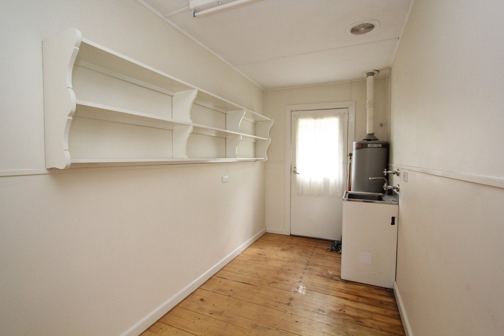 13 Melbourne Road BROWN HILL 9