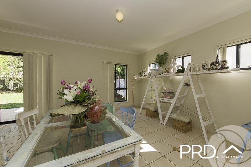 13 Menton Avenue VARSITY LAKES 4