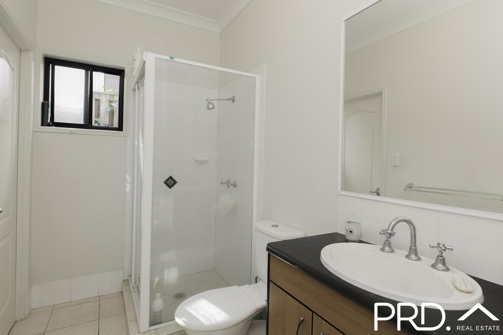 13 Menton Avenue VARSITY LAKES 15