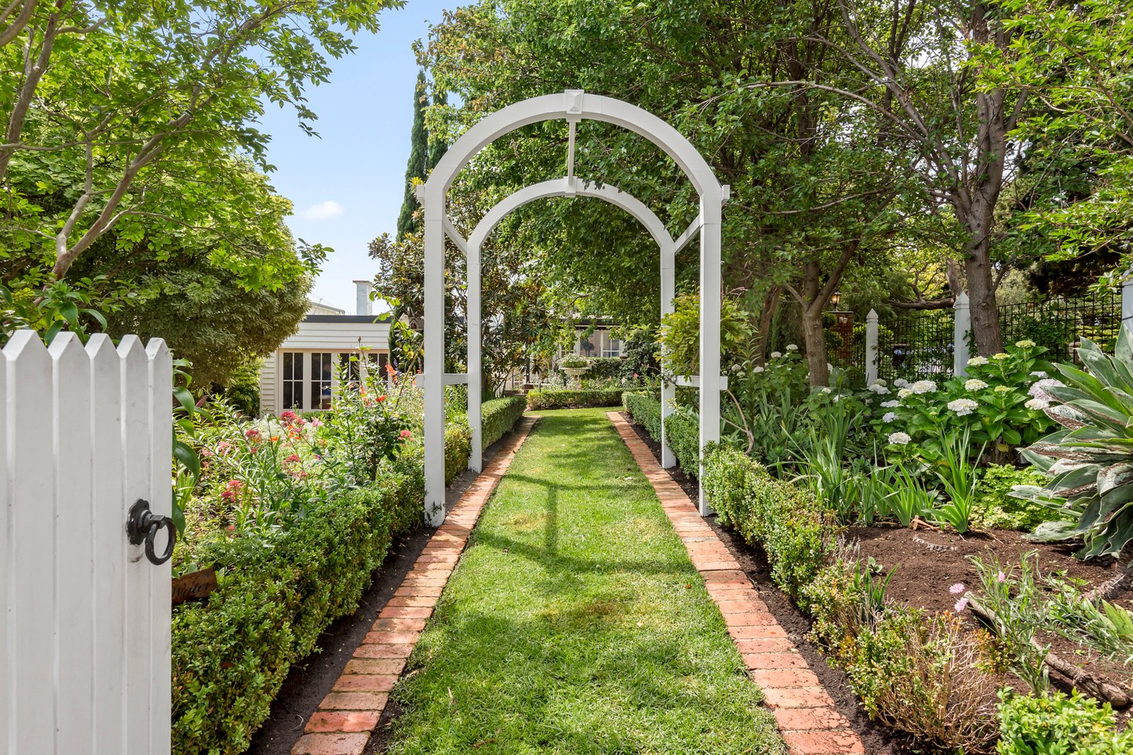 Real Estate and Property in 13 Mercer Street, Queenscliff, VIC