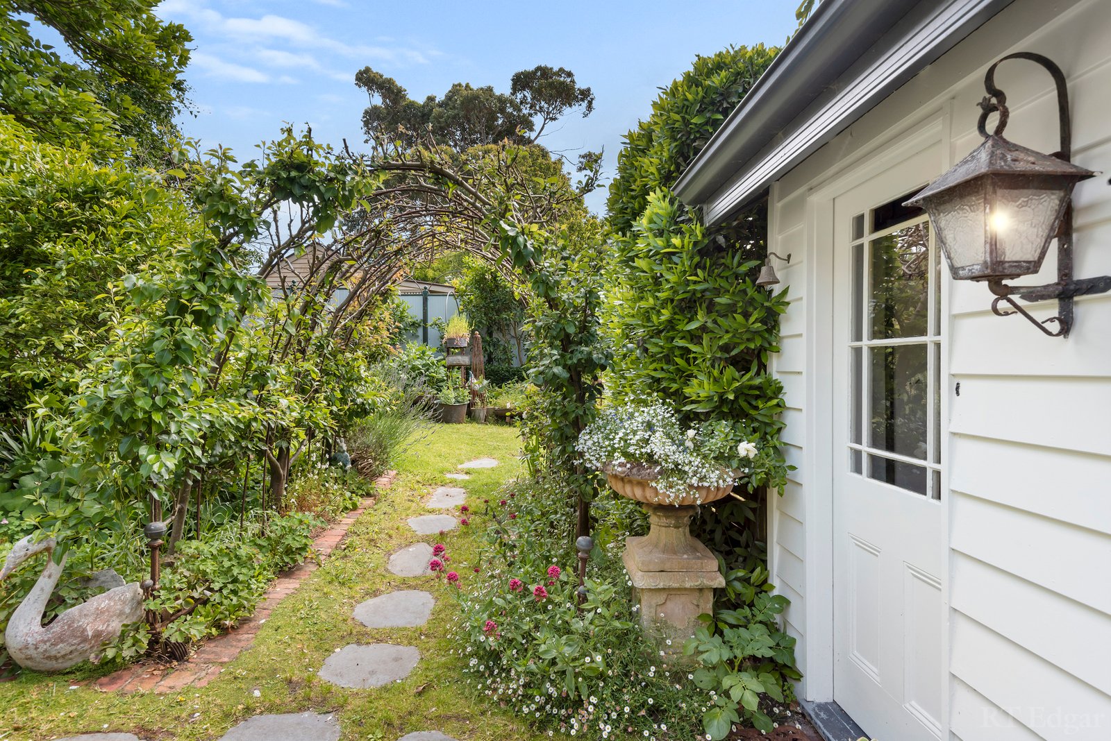 Real Estate and Property in 13 Mercer Street, Queenscliff, VIC