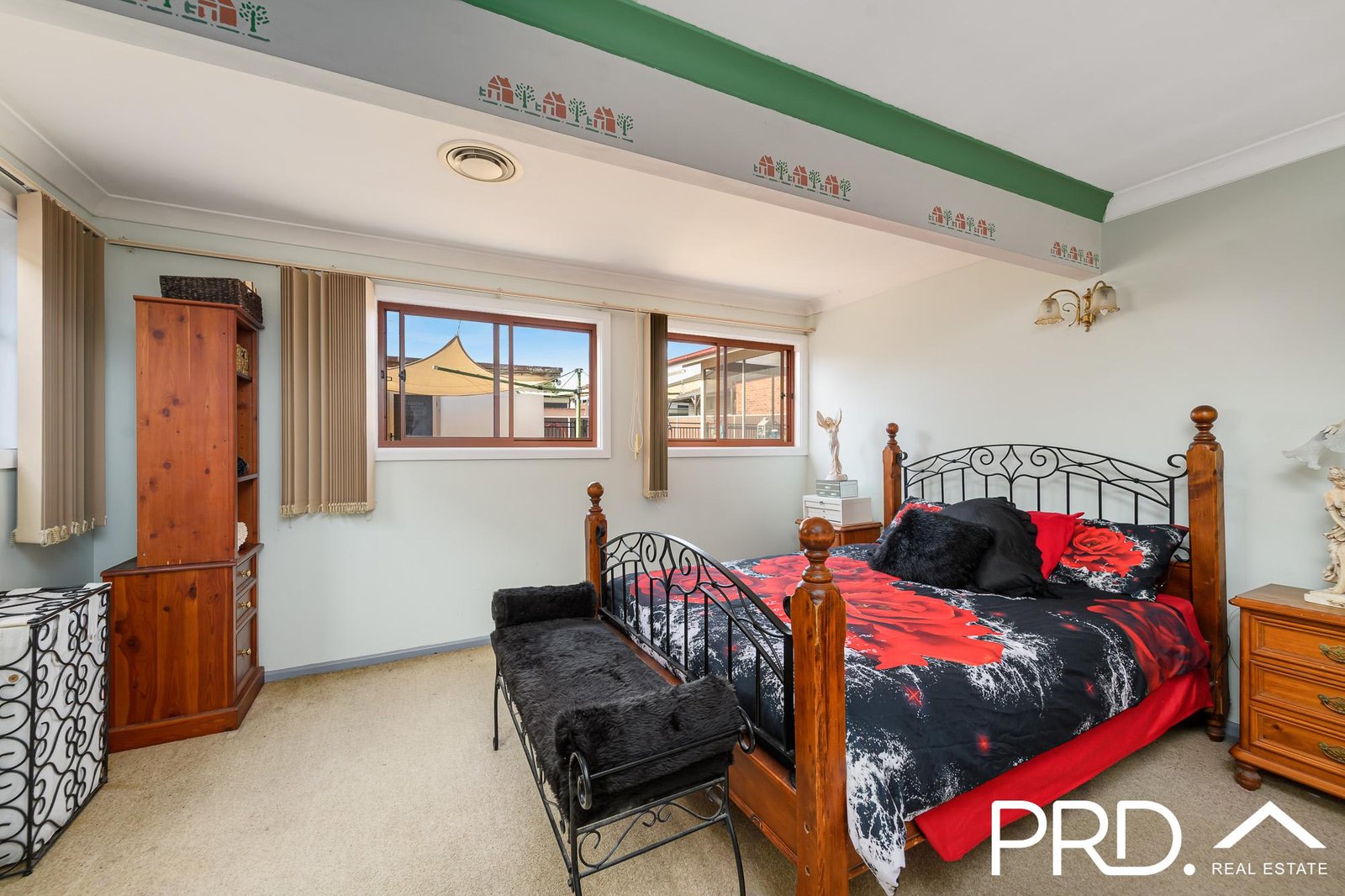 13 Milford Avenue PANANIA 6