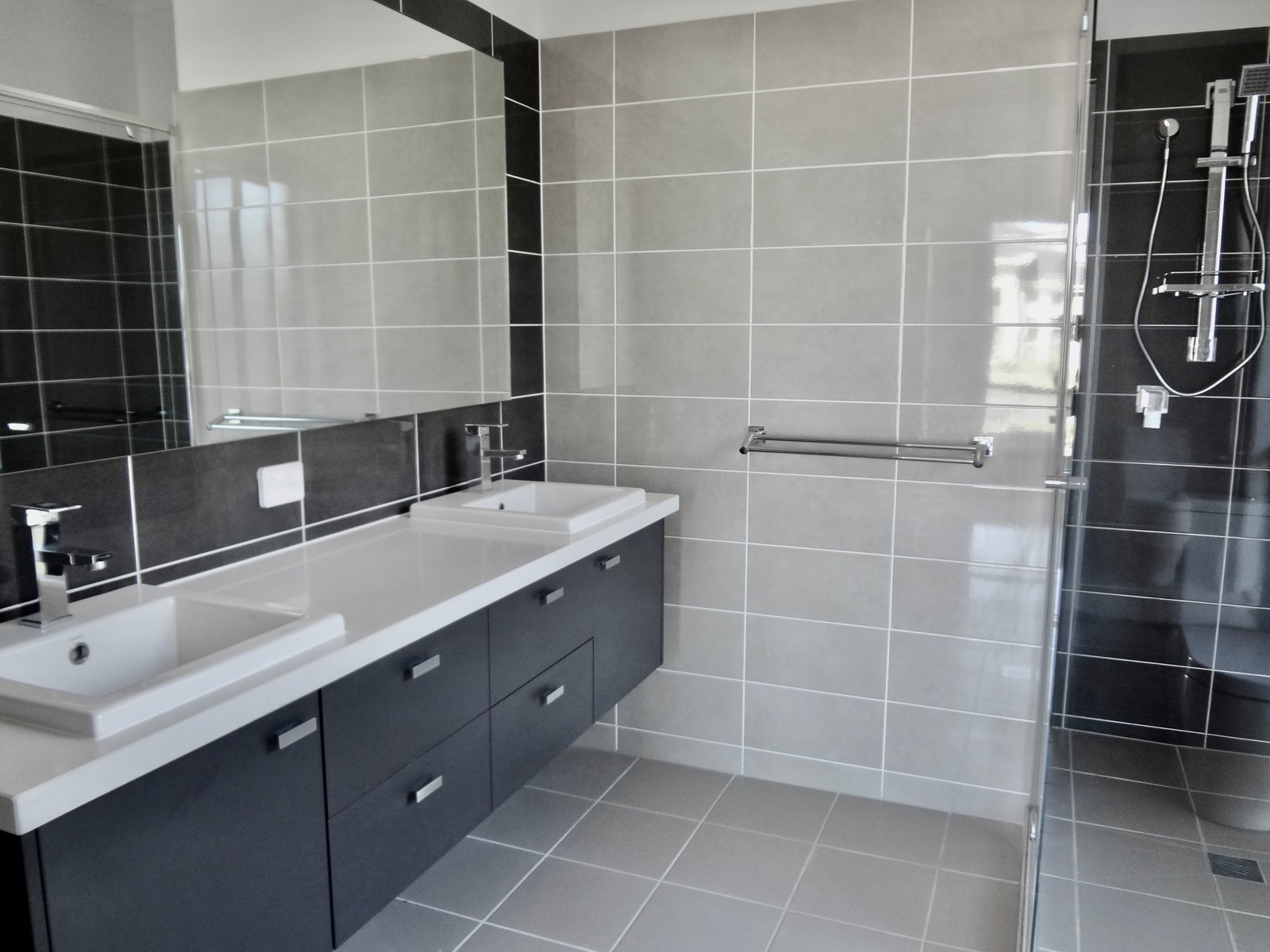 13 Milton Circuit ORAN PARK 8