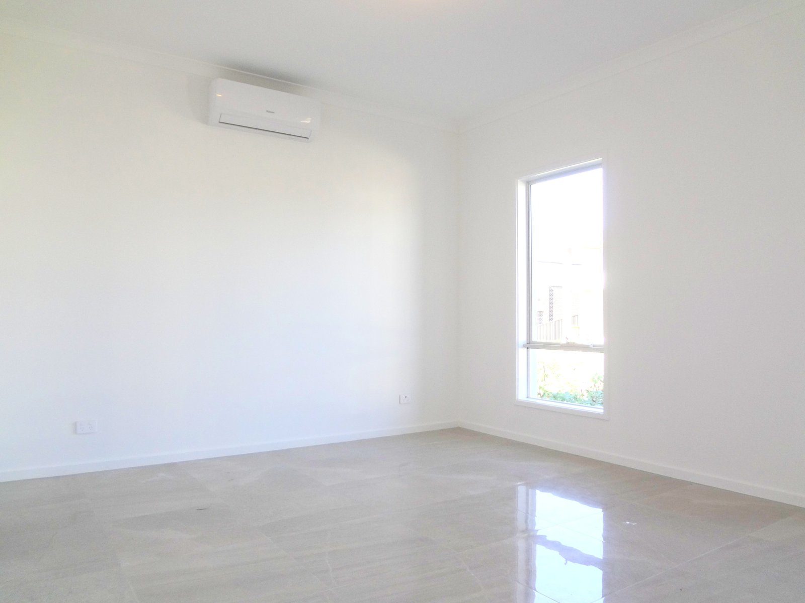 13 Milton Circuit ORAN PARK 9