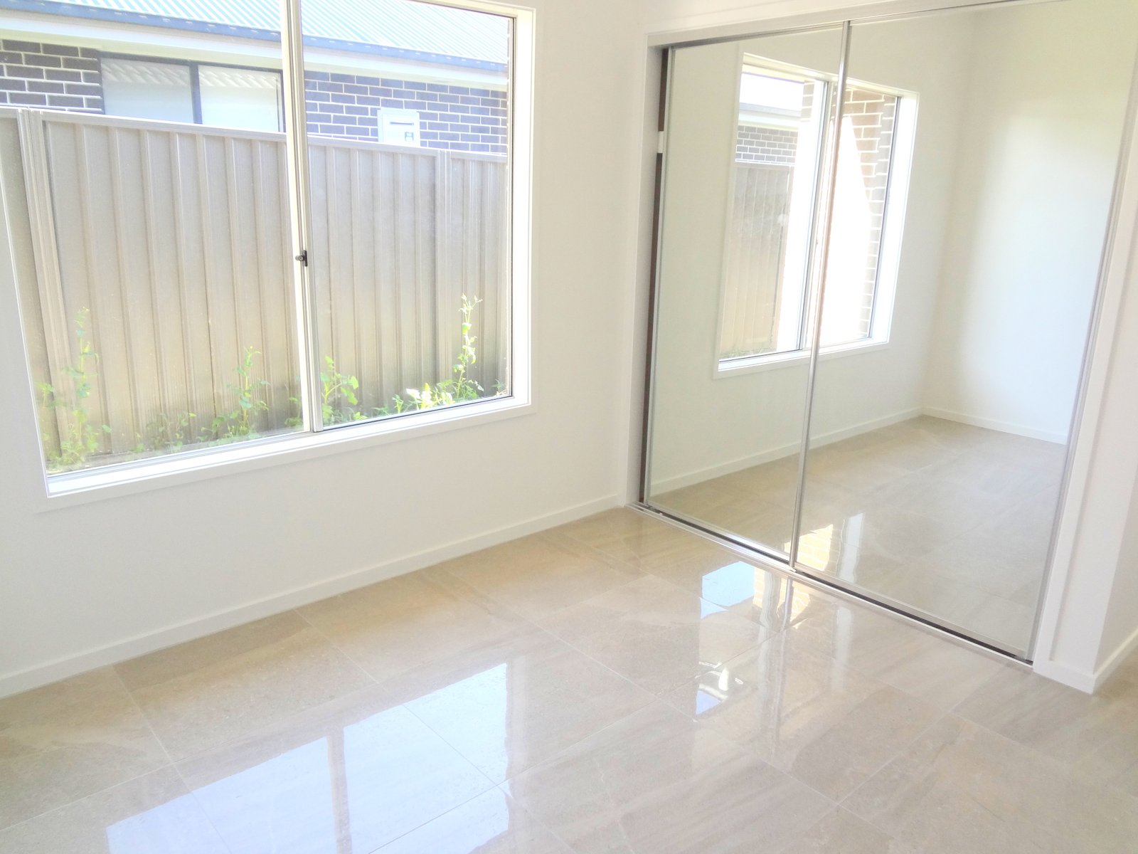 13 Milton Circuit ORAN PARK 10