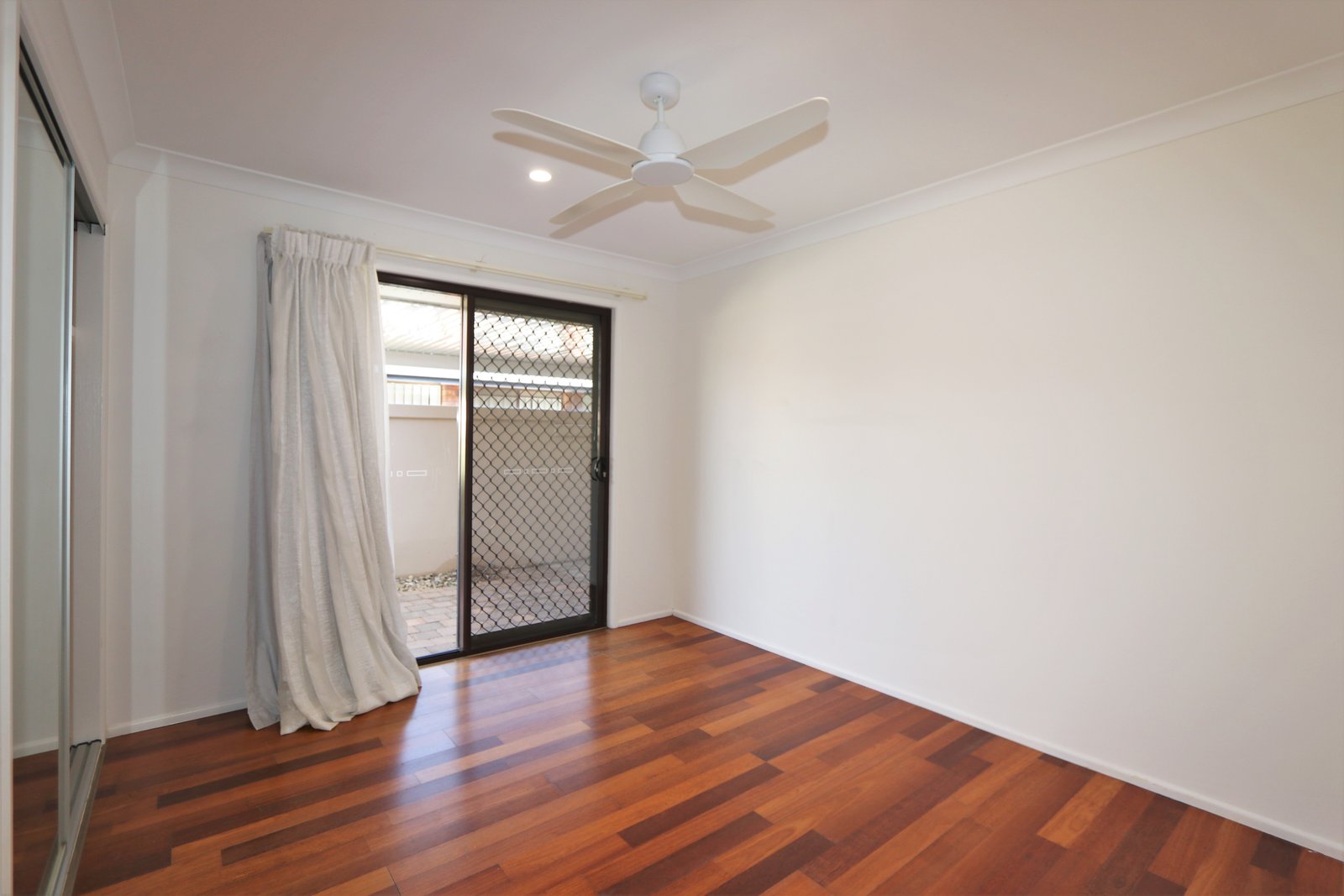 13 Mingaletta Drive ASHMORE 16