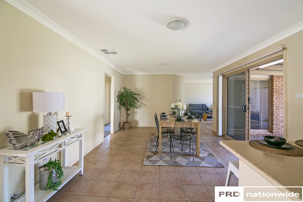 13 Minimbah Close TAMWORTH 14