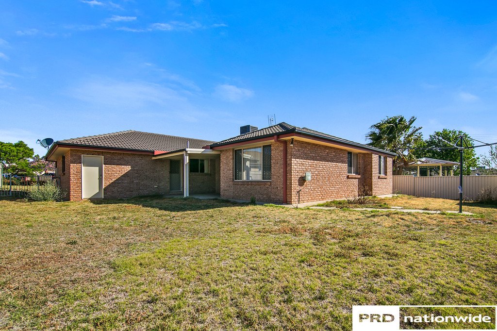 13 Minimbah Close TAMWORTH 20