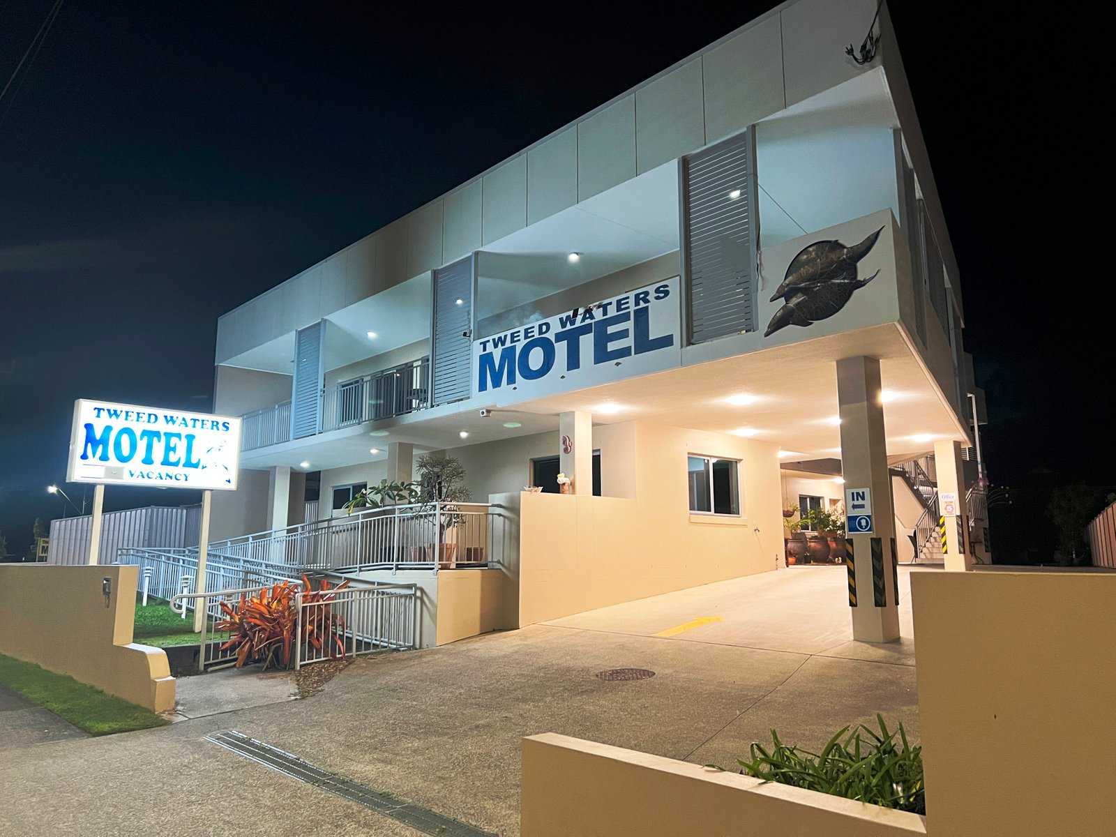 13 Minjungbal Drive TWEED HEADS SOUTH 1