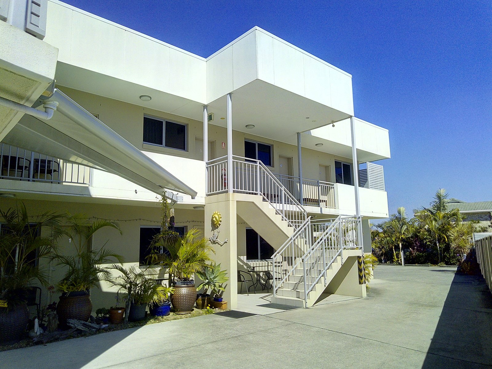 13 Minjungbal Drive TWEED HEADS SOUTH 5