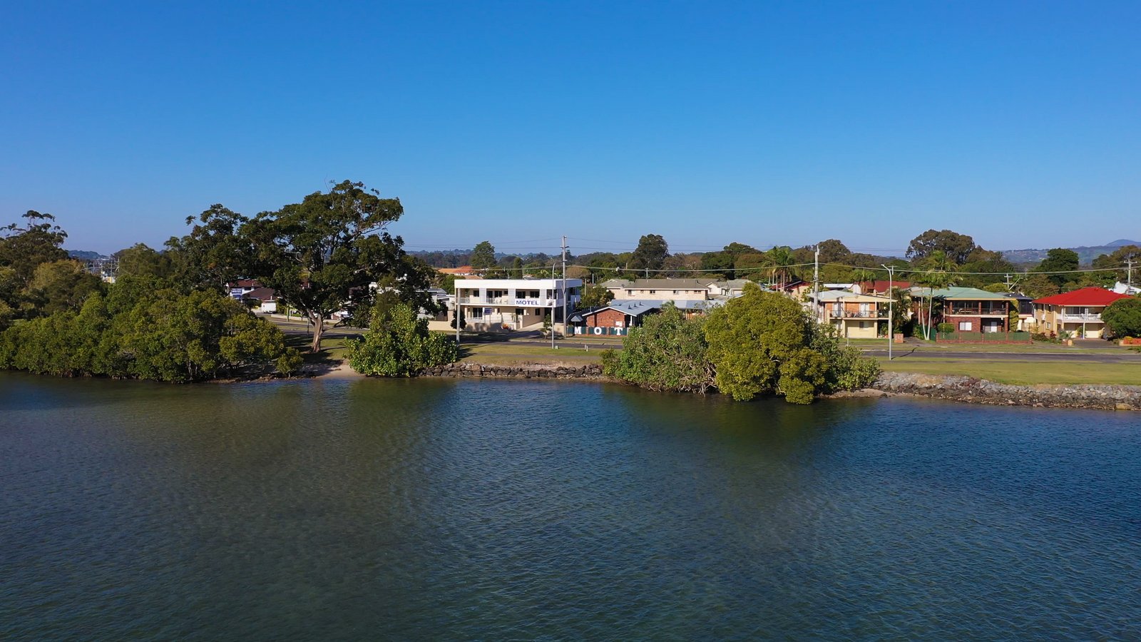 13 Minjungbal Drive TWEED HEADS SOUTH 17