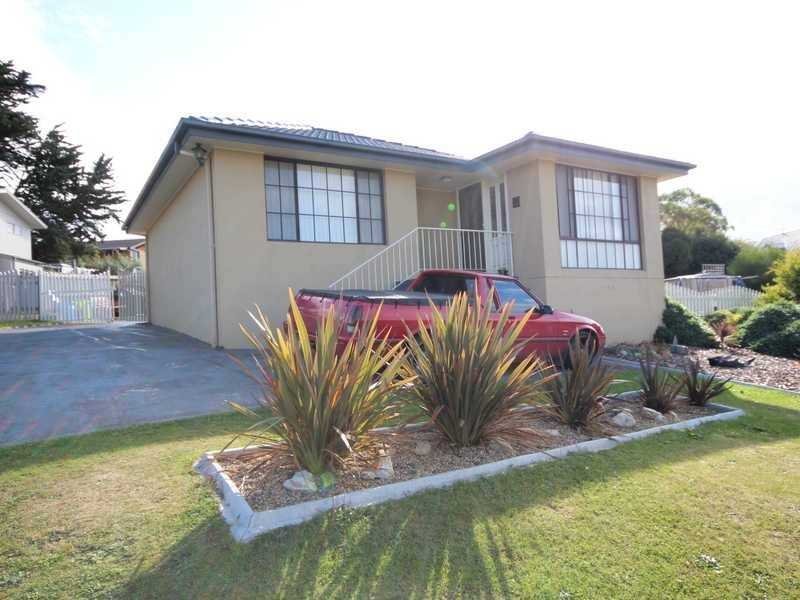 13 Mirramar Park BLACKMANS BAY 1