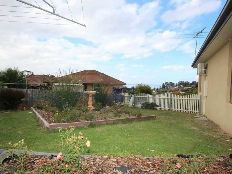 13 Mirramar Park BLACKMANS BAY 2