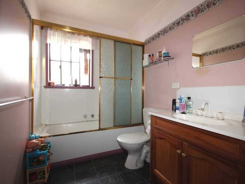 13 Mirramar Park BLACKMANS BAY 8
