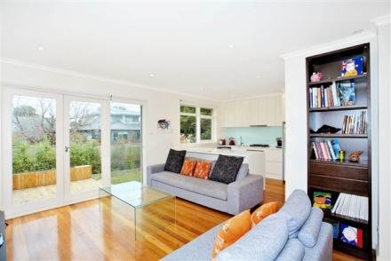 Gallery: 1/3 Morley Crescent