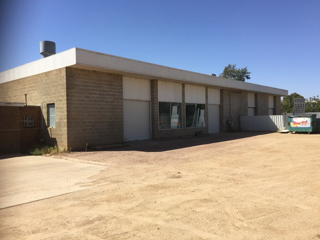 13 Mortimer Place WAGGA WAGGA 4