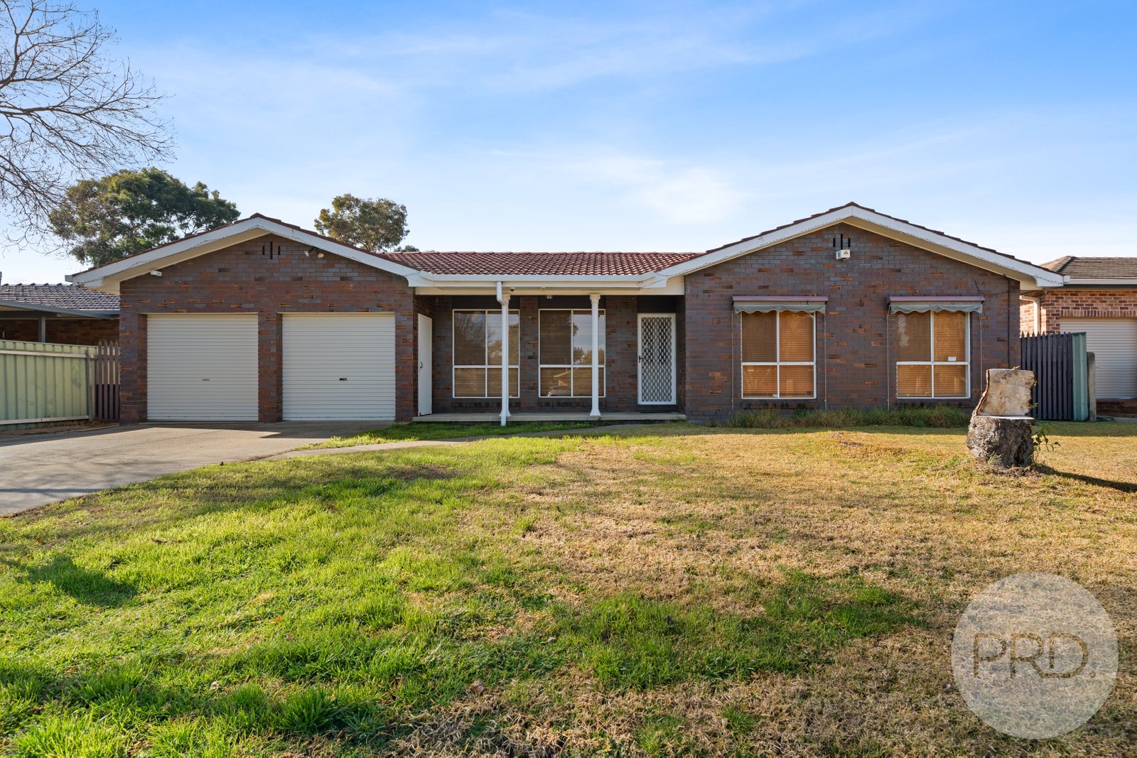 13 Myall Crescent LAKE ALBERT 1