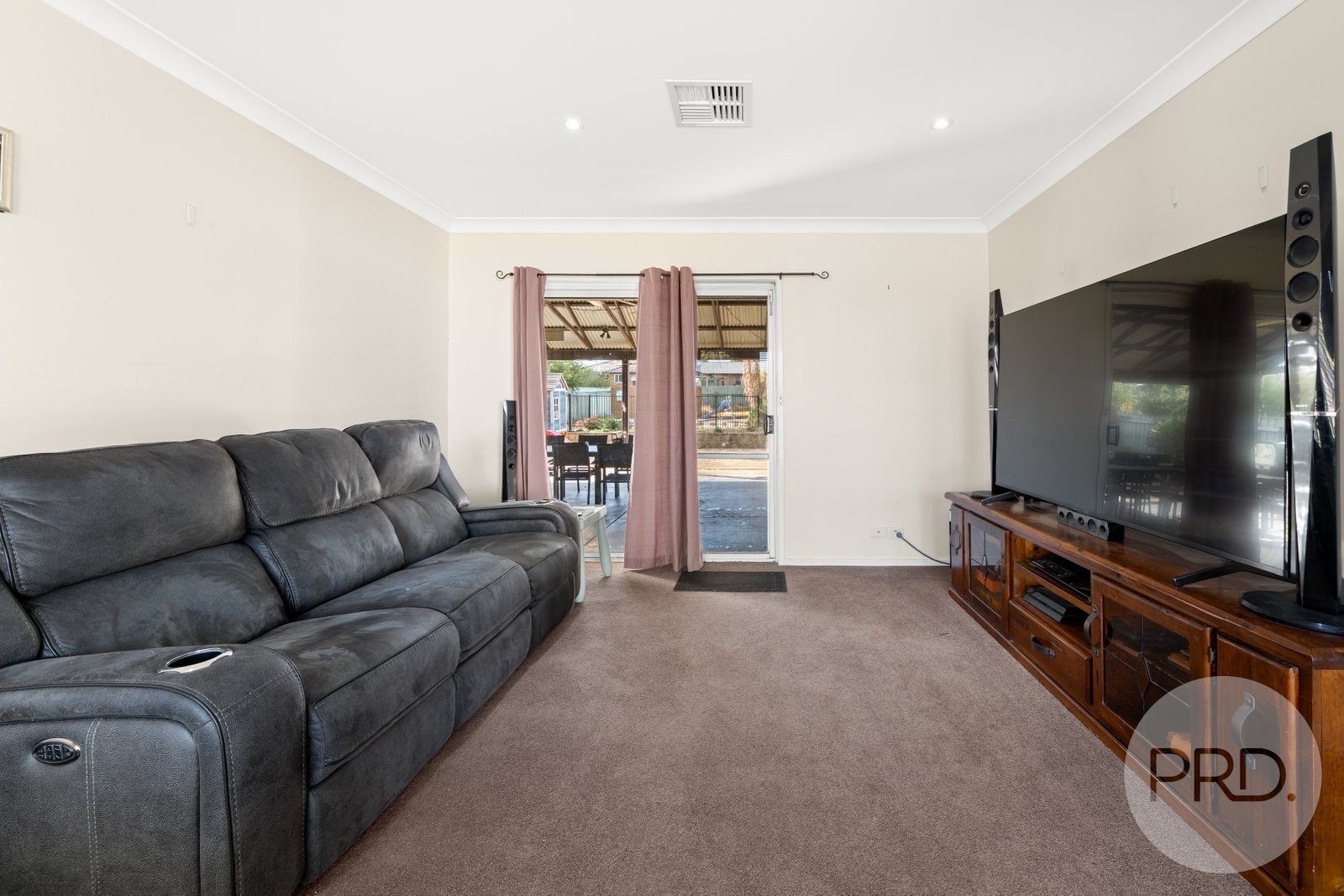 13 Myall Crescent LAKE ALBERT 3