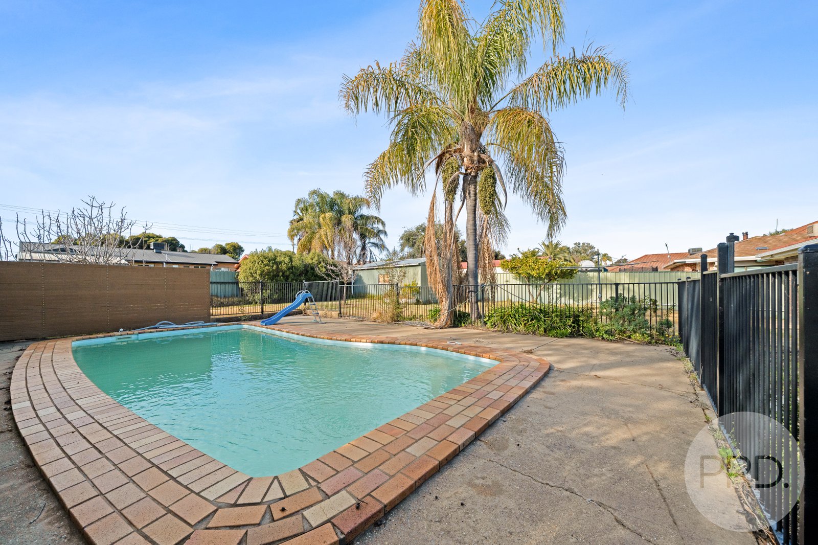 13 Myall Crescent LAKE ALBERT 17