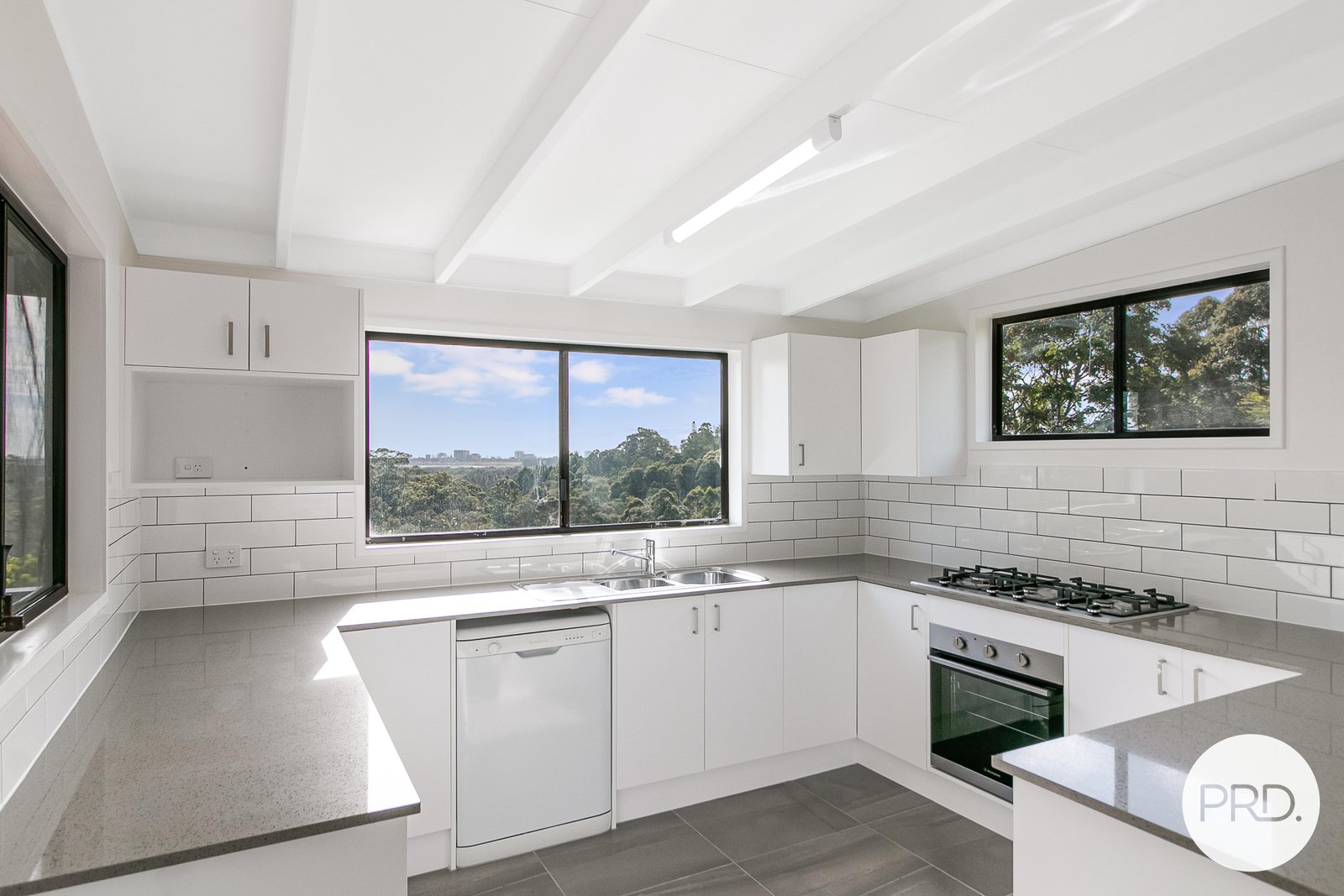 13 Myeerimba Parade TWEED HEADS WEST 2