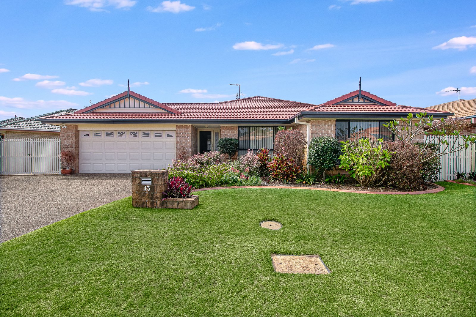 13 Narara Crescent BANORA POINT 1