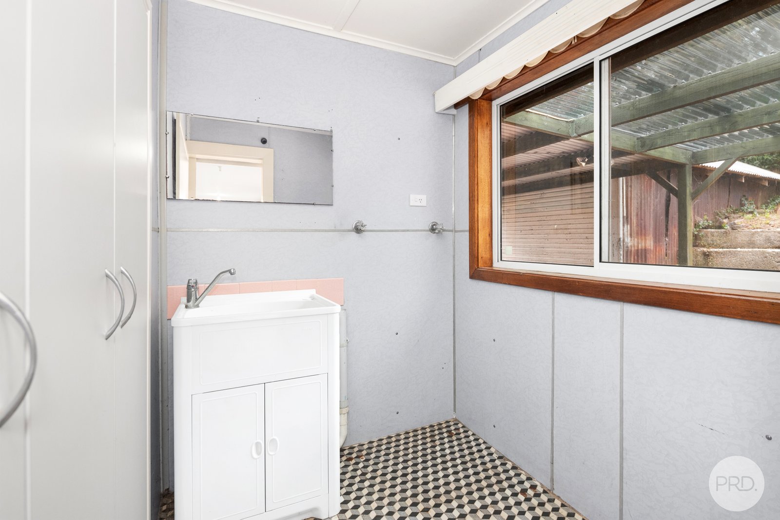 13 North Parade CRESWICK 11