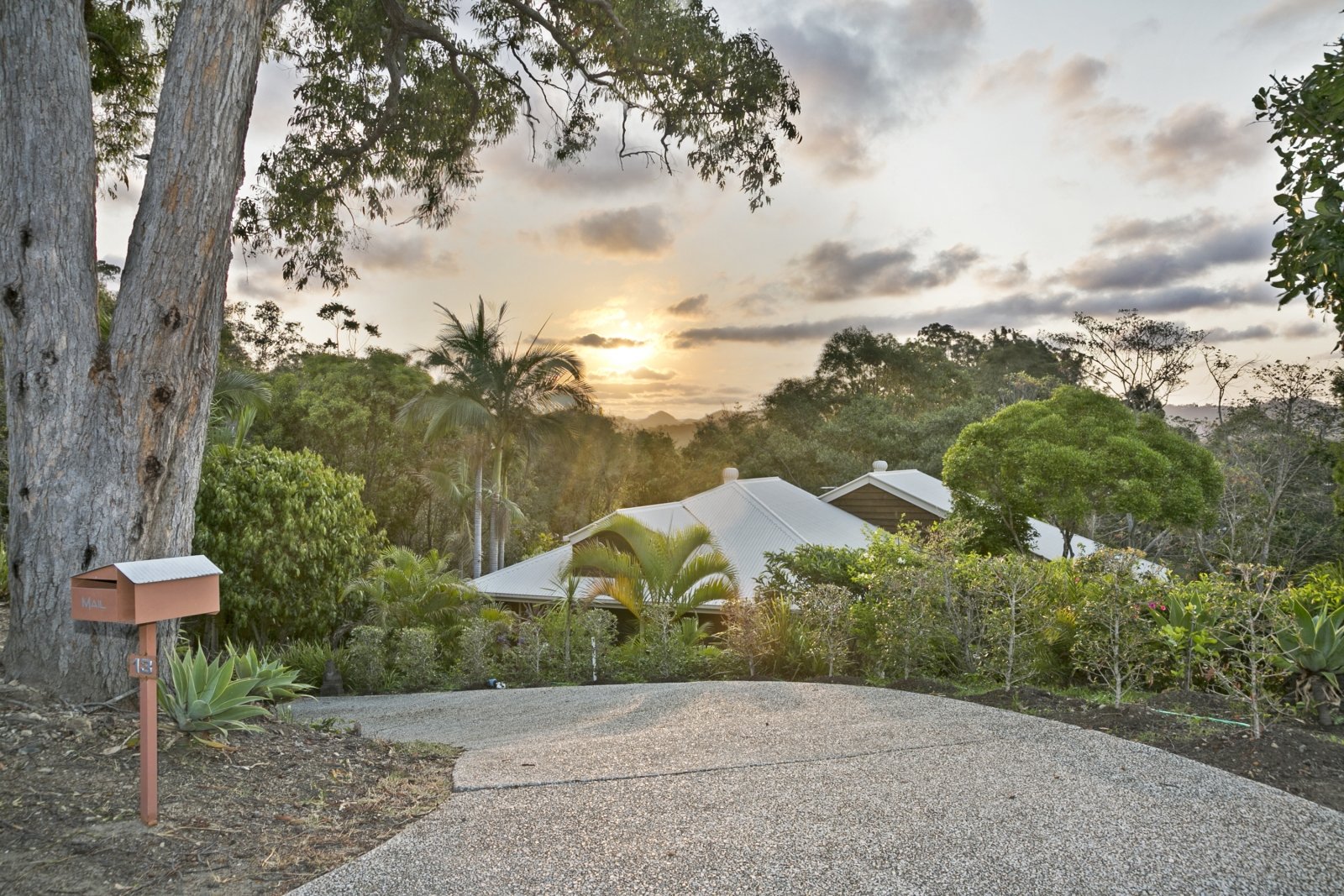 13 Northbow Ct  TALLEBUDGERA 4