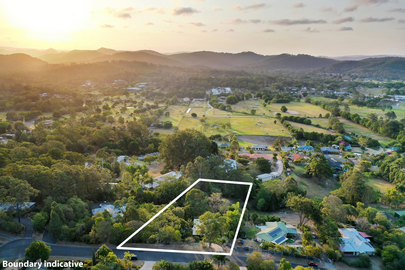 13 Northbow Ct  TALLEBUDGERA 19