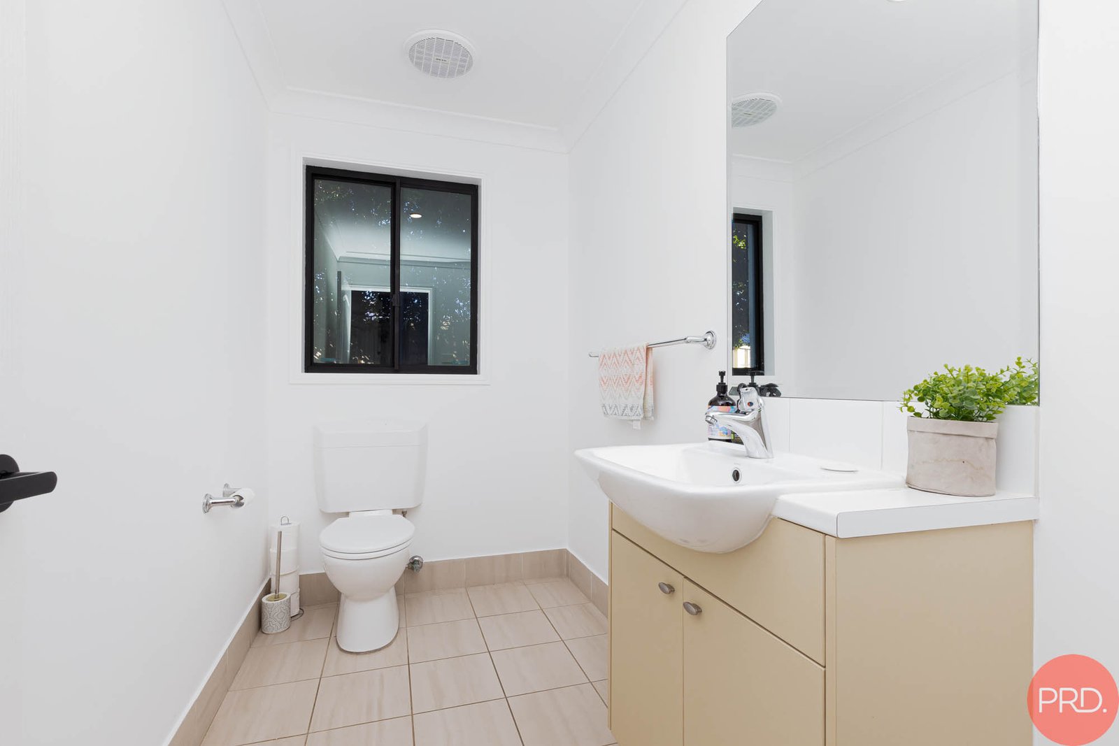 13 Norwich Avenue RAWORTH 20