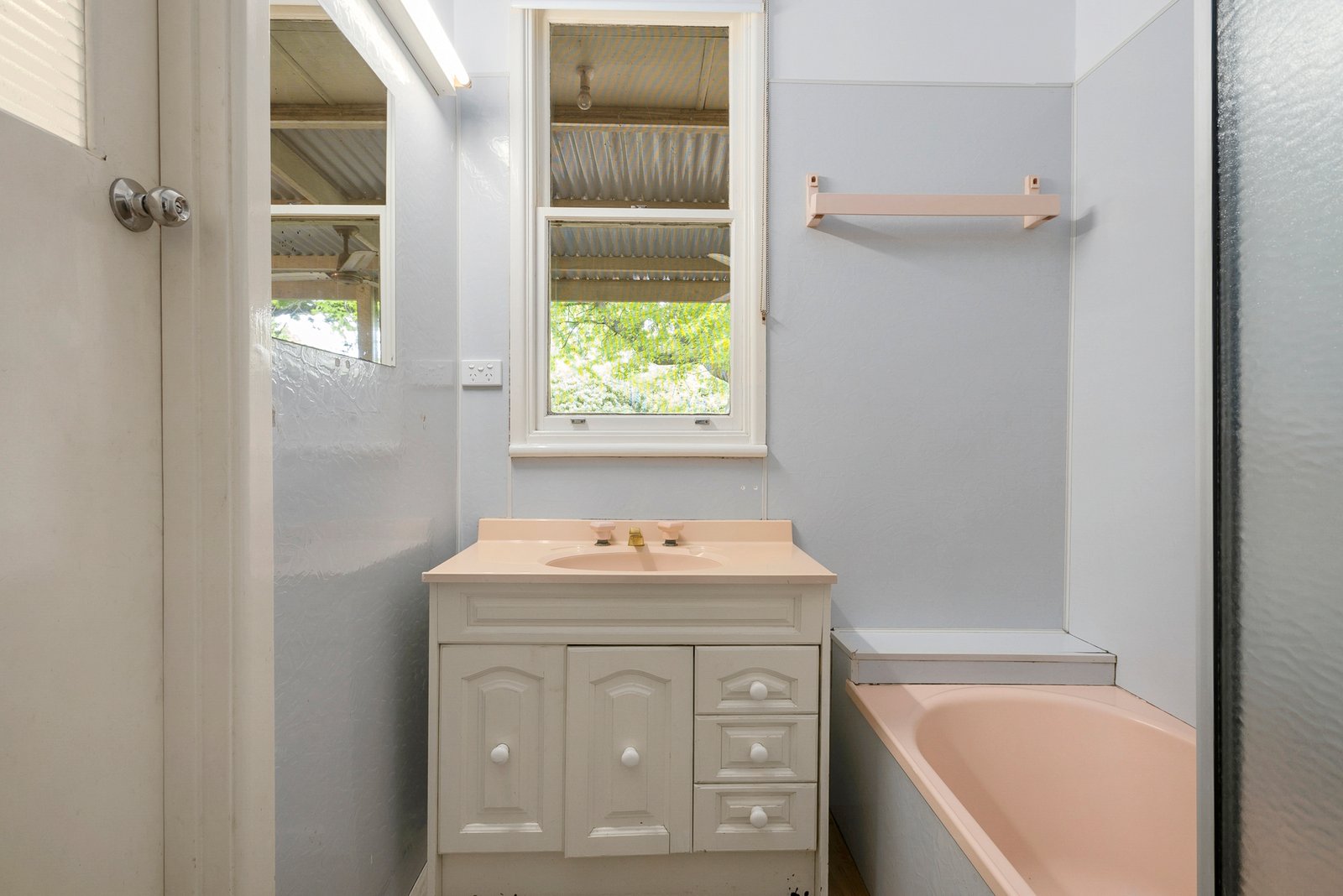 Real Estate and Property in 13 Old Lancefield Road, Woodend, VIC