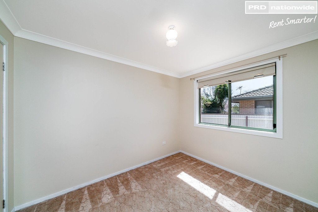 13 Oleander Crescent LAKE ALBERT 7