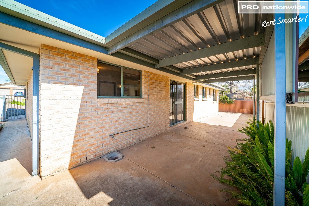 13 Oleander Crescent LAKE ALBERT 8