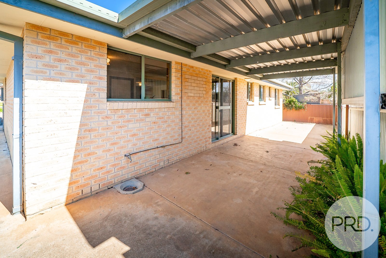 13 Oleander Crescent LAKE ALBERT 8