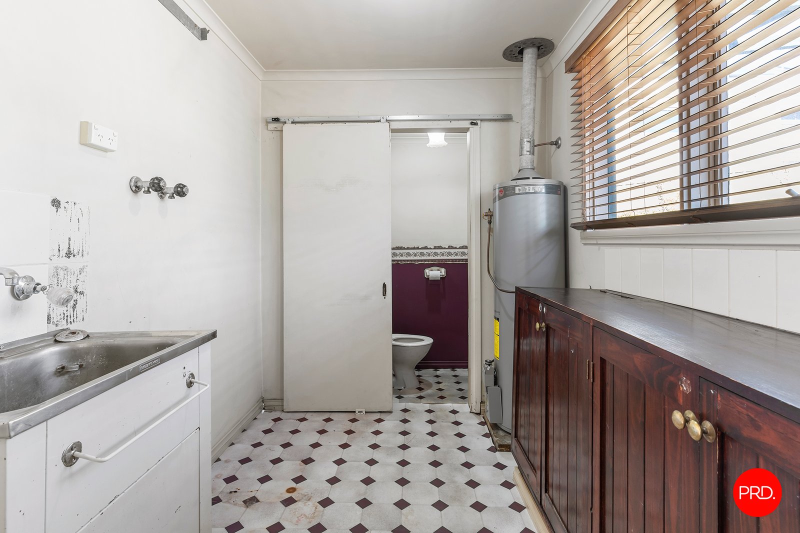 13 Ophir Street GOLDEN SQUARE 10