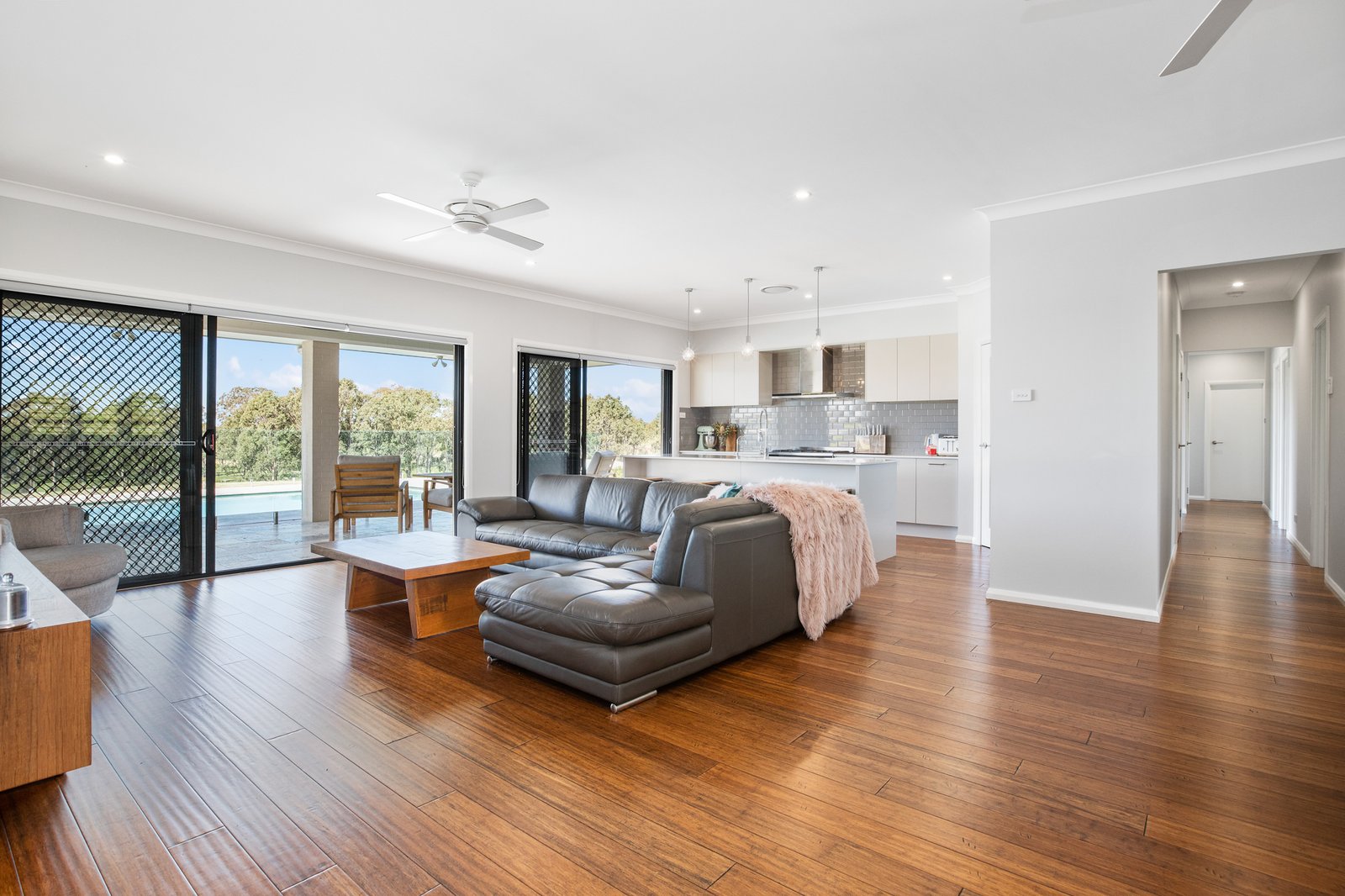 13 Orlando Close WINDELLA 7
