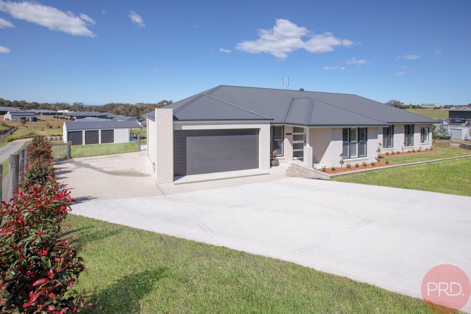 13 Orlando Close WINDELLA 27
