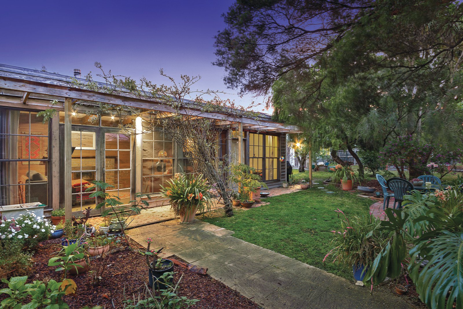 13 Oswin Street, Kew East, VIC